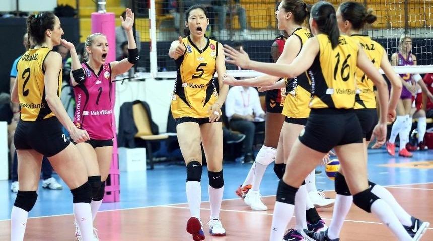 Vakıfbank D&ouml;rtl&uuml; Finaller İ&ccedil;in Son Virajda