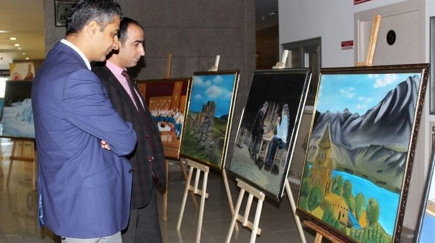 Van&rsquo;da H&uuml;k&uuml;ml&uuml;lerden Resim Sergisi