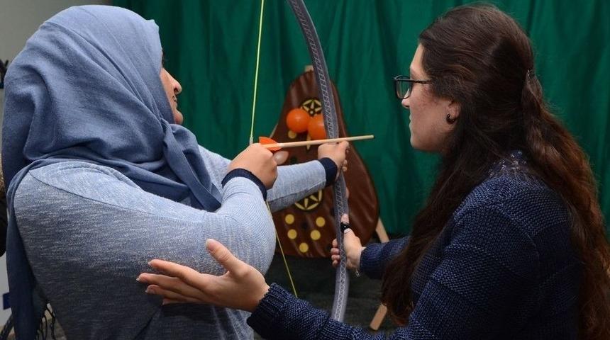 Esog&uuml;&rsquo;de Kadınlar Gelecekleri İ&ccedil;in Ok Attılar