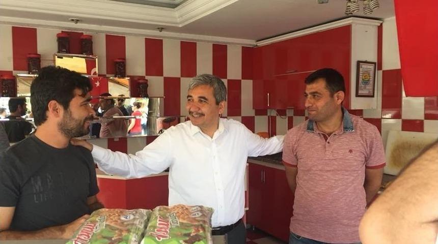 Ak Parti&rsquo;li Adaylar Sahaya &Ccedil;ıktı