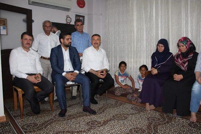 Ak Parti&rsquo;li Adaylar Sahaya &Ccedil;ıktı 2