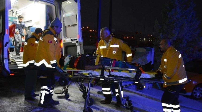 Trafik Kazası 3 Yaralı