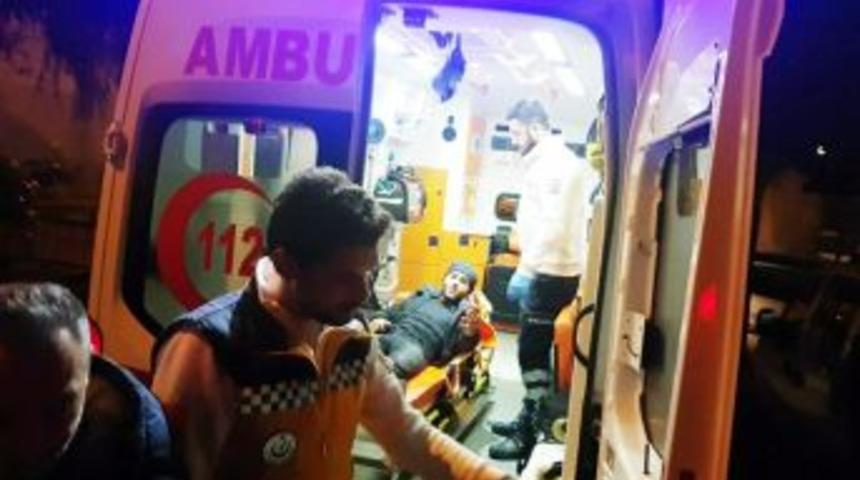 Samsun&rsquo;da &rsquo;sevgilime Baktın&rsquo; Kavgası: 1 Yaralı