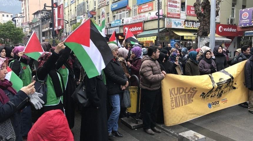 Karab&uuml;k&rsquo;te Abd&rsquo;nin Kud&uuml;s&rsquo;&uuml; İsrail&rsquo;in Başkenti İlan Etmesine Tepki