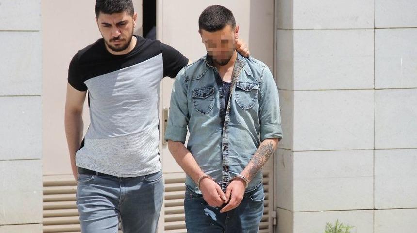 Uyuşturucu Satarken Yakalandı