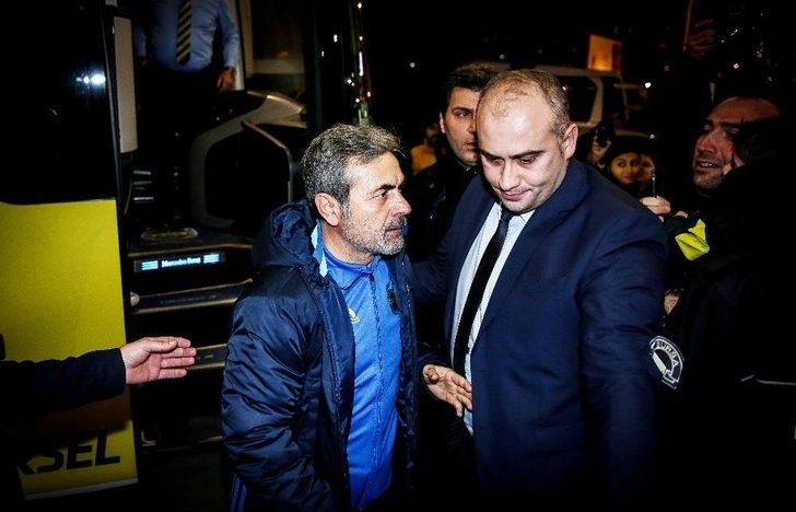 Fenerbahçe kafilesi Bursaya geldi 99