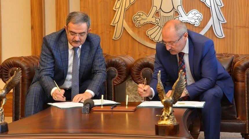 Sel&ccedil;uk İle Konya B&uuml;y&uuml;kşehir&rsquo;den &Ccedil;evreyi G&uuml;zelleştirecek Protokol