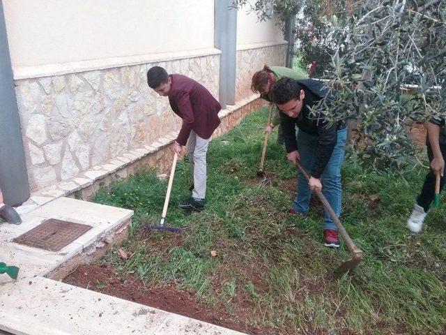 Diyarbakır’ın Çınar İlçesinden İtalya’ya Çiçek Tohumları