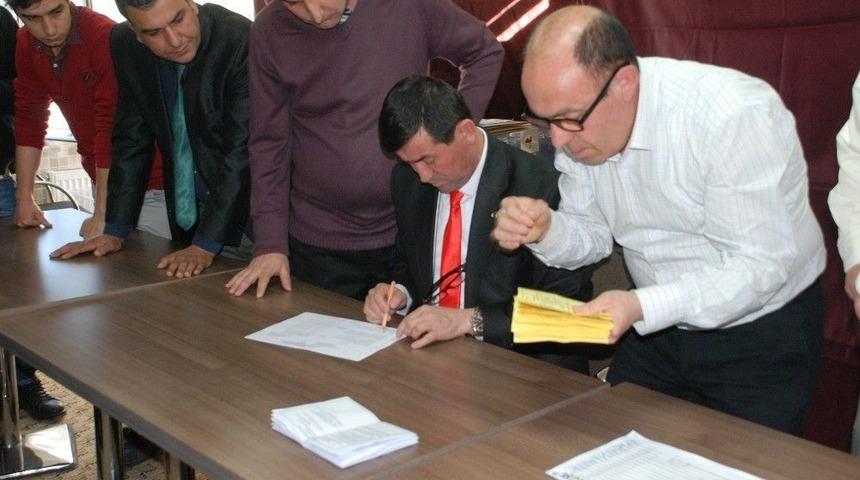 Gediz Ticaret Ve Sanayi Odası&rsquo;nın Yeni Başkanı Vedat &Ouml;zt&uuml;rk Oldu
