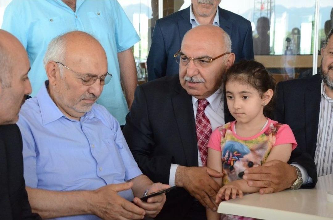 Şenel Yediyıldız&rsquo;a G&ouml;rkemli Karşılama