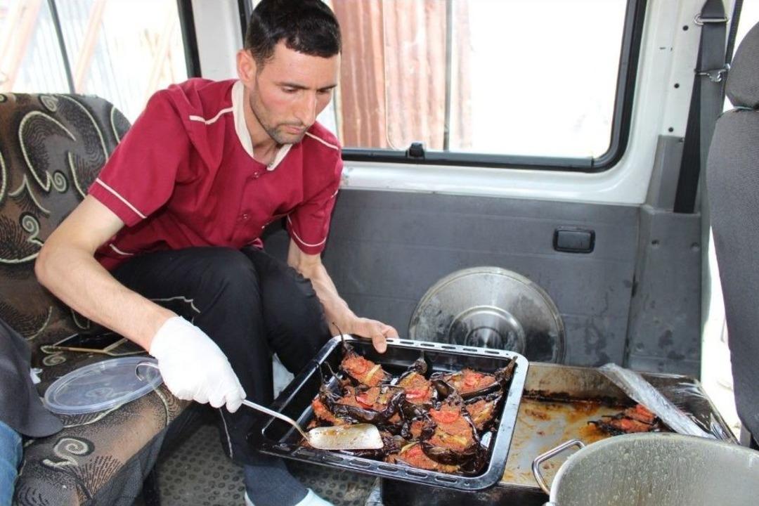 &Ccedil;aldıran Belediyesinden 139 Kişiye Sıcak Yemek