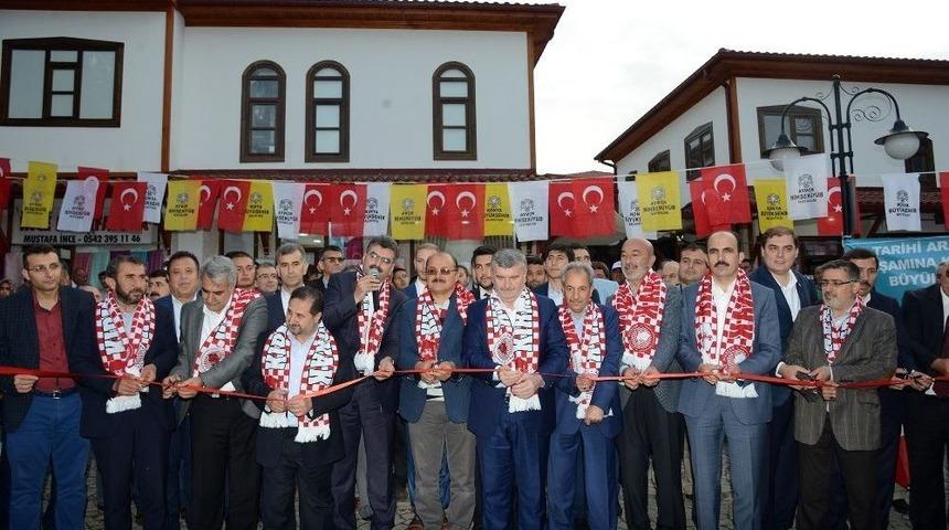 Restorasyonu Tamamlanan Tarihi Arasta Bedesteni A&ccedil;ıldı