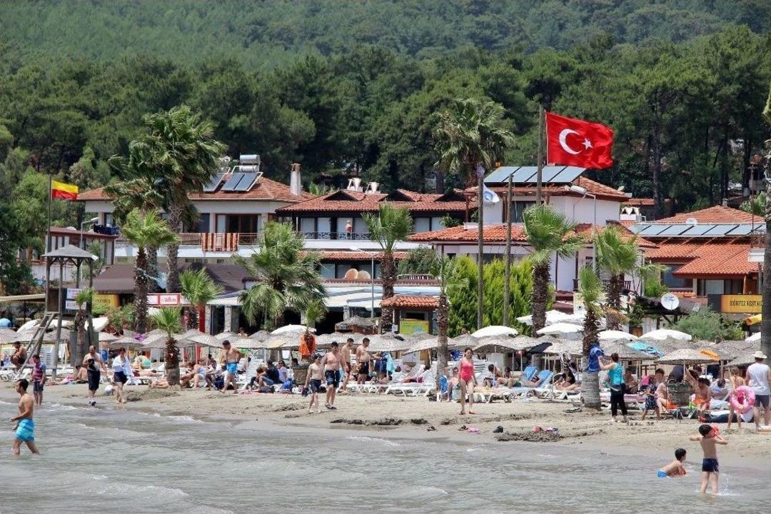 Akyaka G&uuml;n&uuml;birlik Tatilci Akınına Uğradı