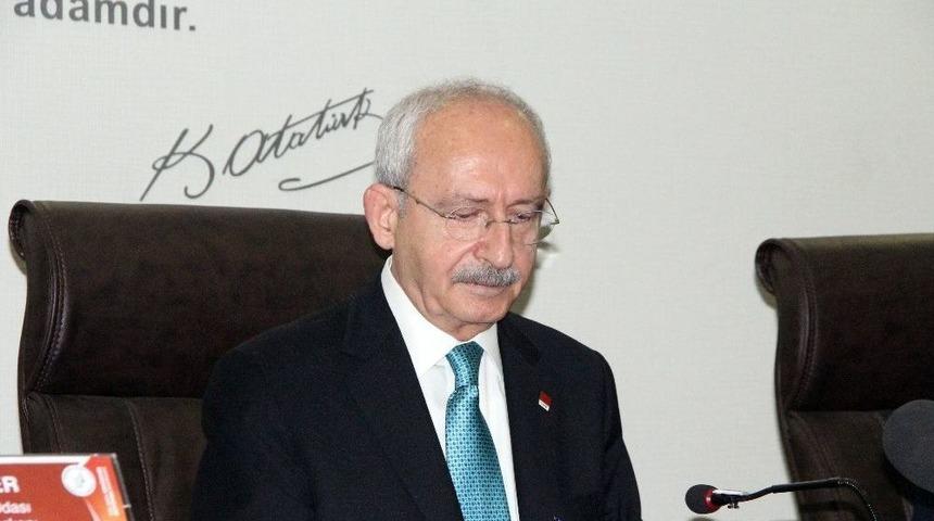 Chp Lideri Kılı&ccedil;daroğlu: "siyaset&ccedil;iye Duyulan G&uuml;ven Neredeyse Yerlerde S&uuml;r&uuml;n&uuml;yor"