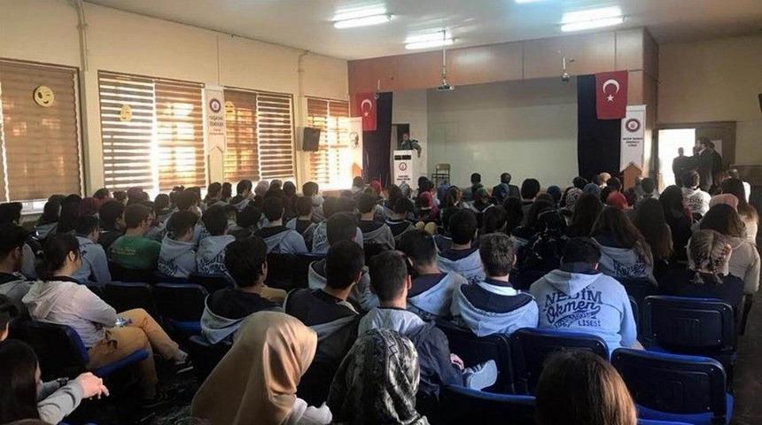 Başkan Kara&rsquo;dan &Ouml;ğrencilere Moral