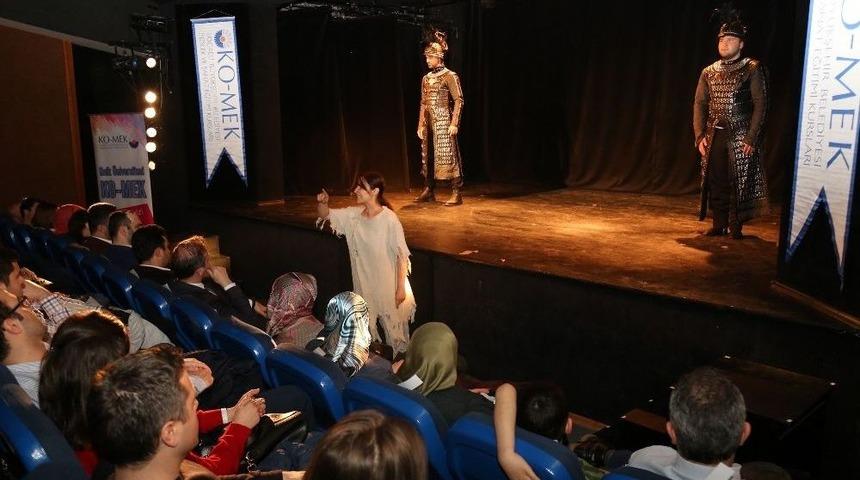 Geleceğin Tiyatrocuları Sahne Aldı