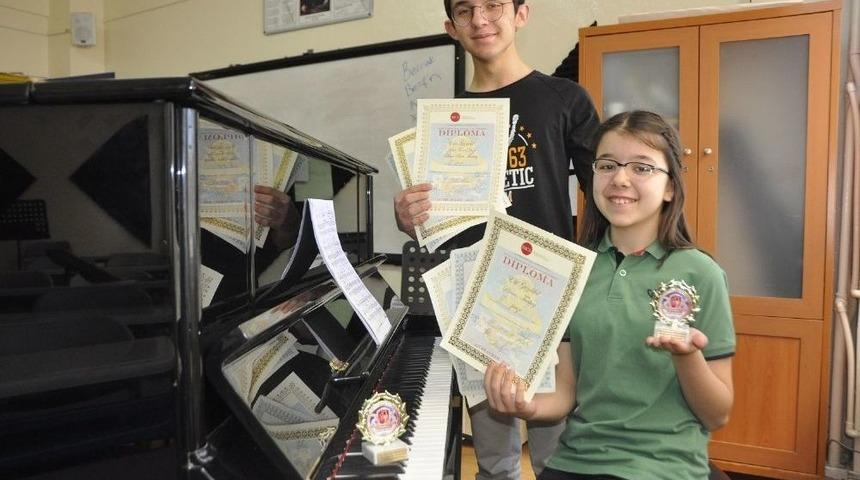 Almanya&rsquo;dan Uluslararası Dereceyle D&ouml;nd&uuml;ler