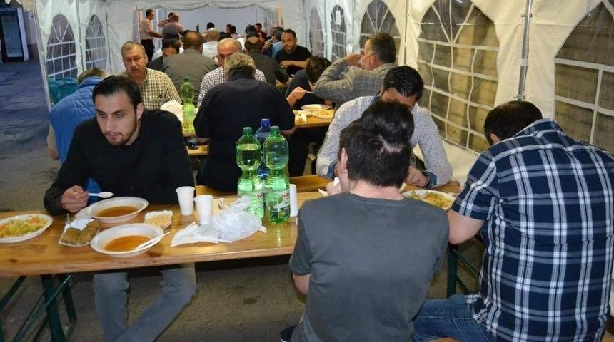 Almanya&rsquo;daki Ibrıcaklılar İftarda Buluştu