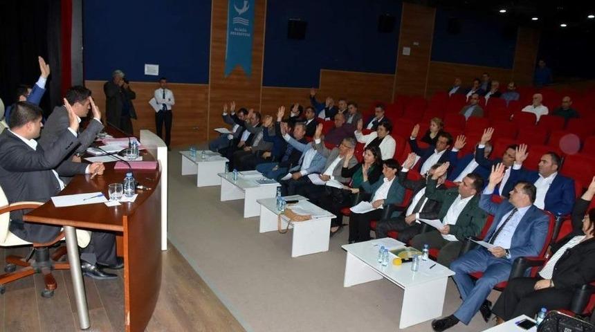Aliağa Belediyesi Nisan Ayı Olağan Meclisi Toplandı