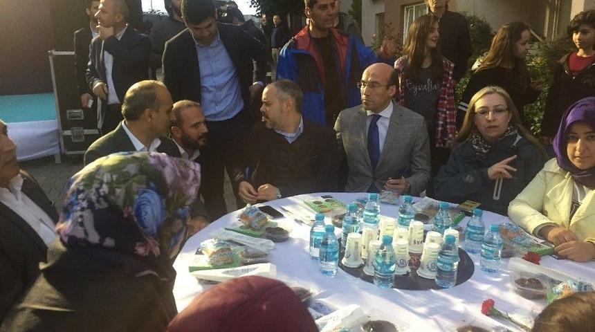 Arnavutk&ouml;y&rsquo;de Başkan Baltacı, Komşularıyla İftar A&ccedil;tı