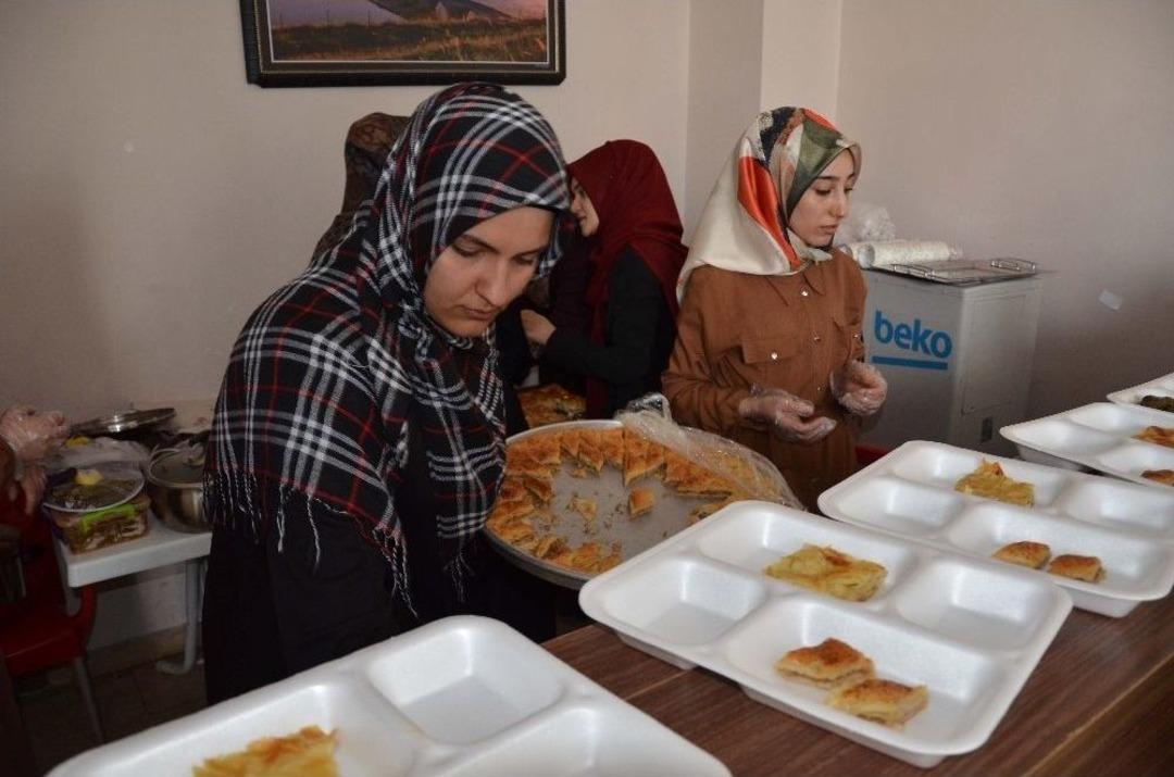 Muş&rsquo;tan Doğu Gutalı M&uuml;sl&uuml;manlara Destek