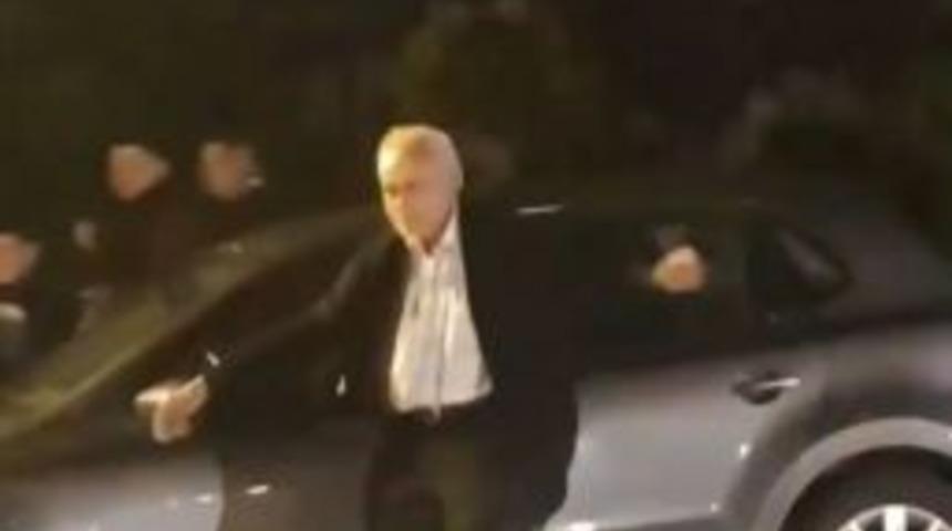 Yaşlı Amca, Afjet Afyonspor&rsquo;un 1. Lige Y&uuml;kselmesini G&ouml;bek Atarak Kutladı