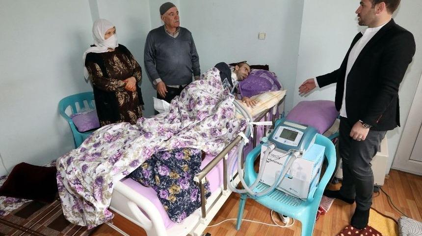 Van B&uuml;y&uuml;kşehir Belediyesi Sosyal Yardımlarını S&uuml;rd&uuml;r&uuml;yor