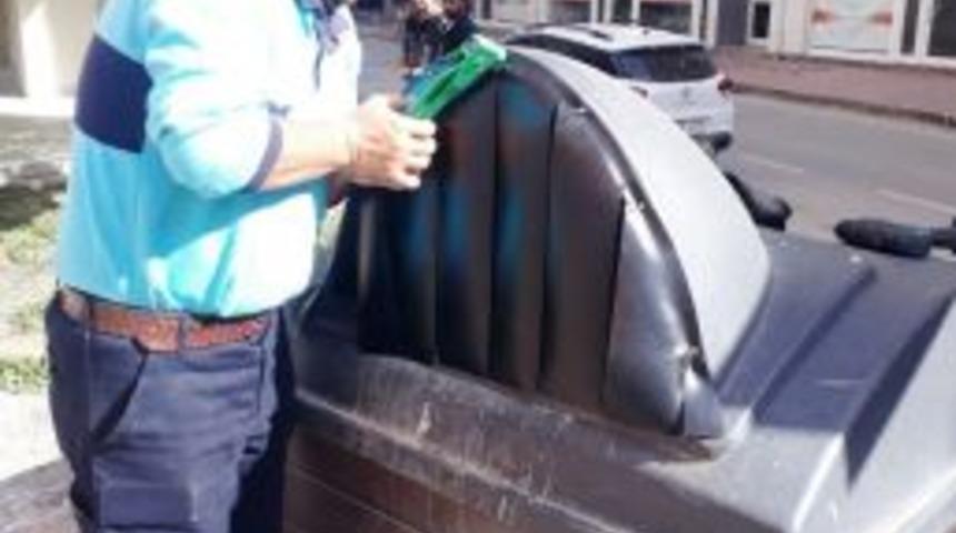 İzmit&rsquo;te Yerlatı Konteynerlerine Perde