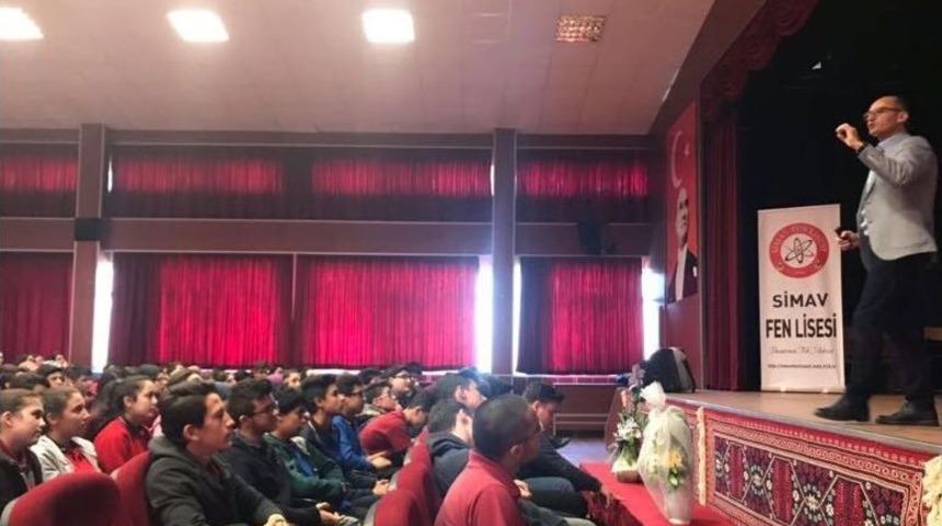 Simav&rsquo;da &Ouml;ğrencilere Motivasyon Ve Stres Y&ouml;netimi Eğitimi