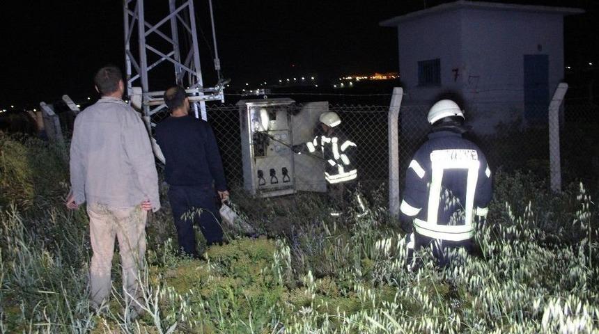 Y&uuml;ksek Gerilim Direğinin Elektrik Panosu Yandı