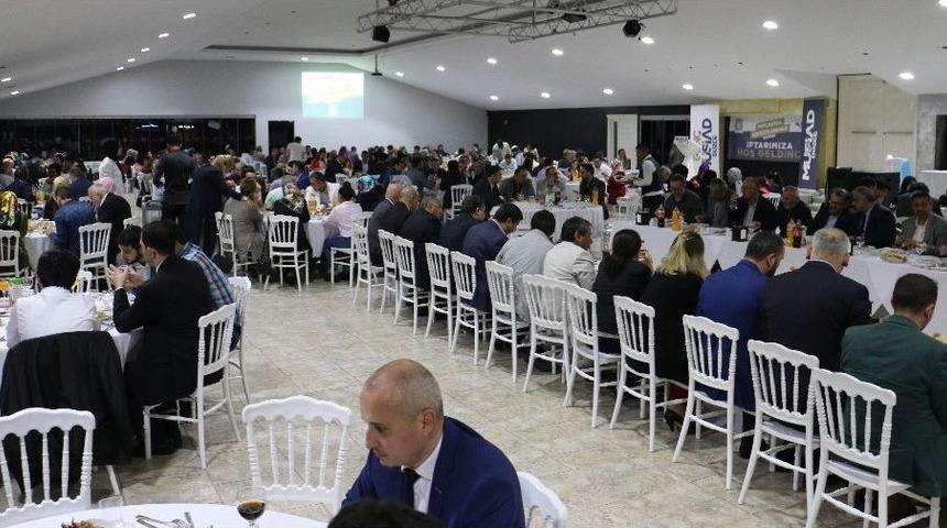 M&uuml;siad Ailesi İftarda Bir Araya Geldi