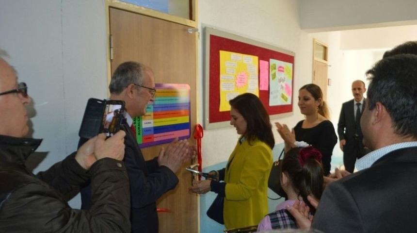 Atilla İlkokulu&rsquo;nda Okuma Salonunun A&ccedil;ılışı Ger&ccedil;ekleştirildi