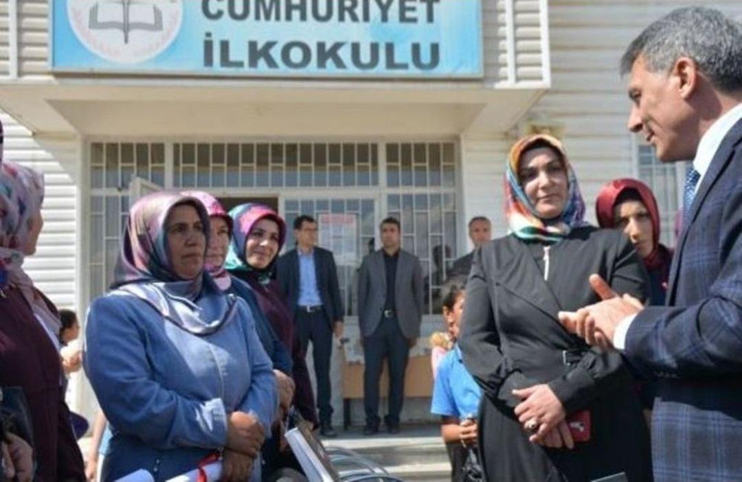 Tatvan&rsquo;da &ldquo;okuma-yazma Seferberliği&rdquo; İlk Meyvelerini Verdi