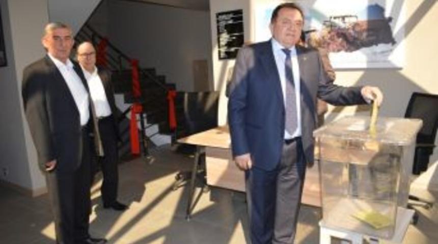 Bolaca G&uuml;ven Tazeledi