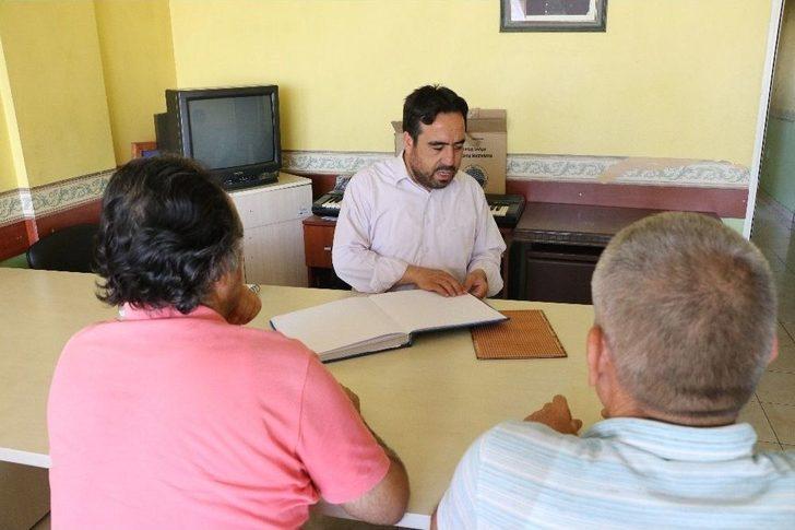 Mersin’de 2 Günde Kur’an Öğrenen Görme Engelli, İsteyenlere Kur’an Öğretiyor G5