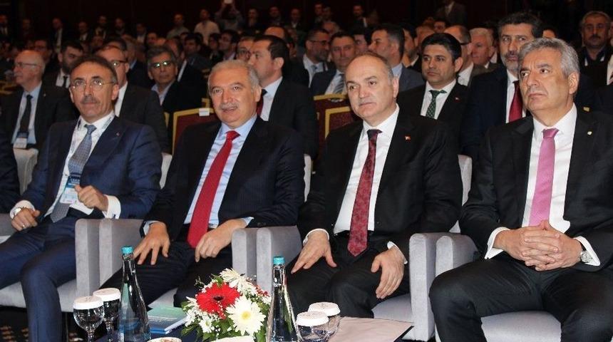 İbb Başkanı Mevl&uuml;t Uysal&rsquo;dan "uber"le İlgili &Ouml;nemli A&ccedil;ıklama