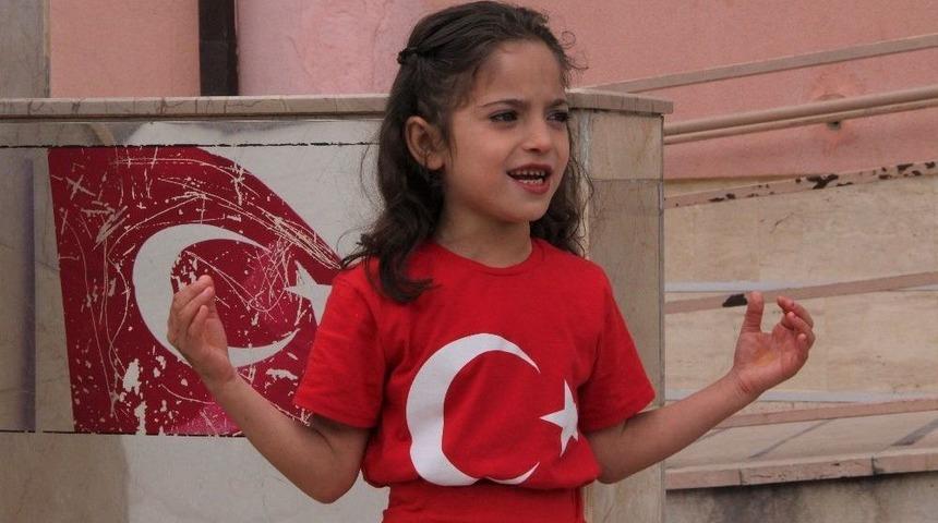 Iraklı Fethiye, İstiklal Marşı&rsquo;nı Bir G&uuml;nde Ezberledi