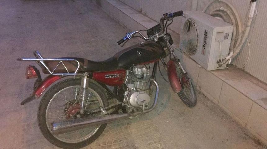 Kullandığı Motosikleti &Ccedil;alıntı &Ccedil;ıkan Şahıstan Uyuşturucu Madde Ele Ge&ccedil;irildi