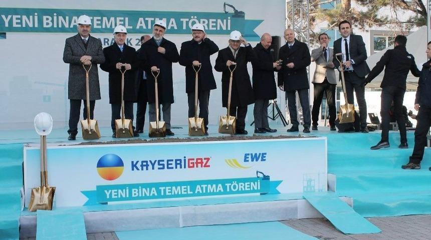 Enerji Ve Tabii Kaynaklar Önceki Dönem Bakanı Taner Yıldız: