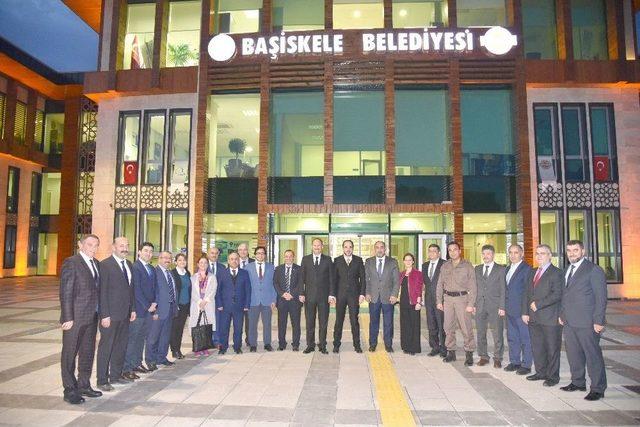 Kaymakam Kantay’dan Başkan Ayaz’a Tebrik