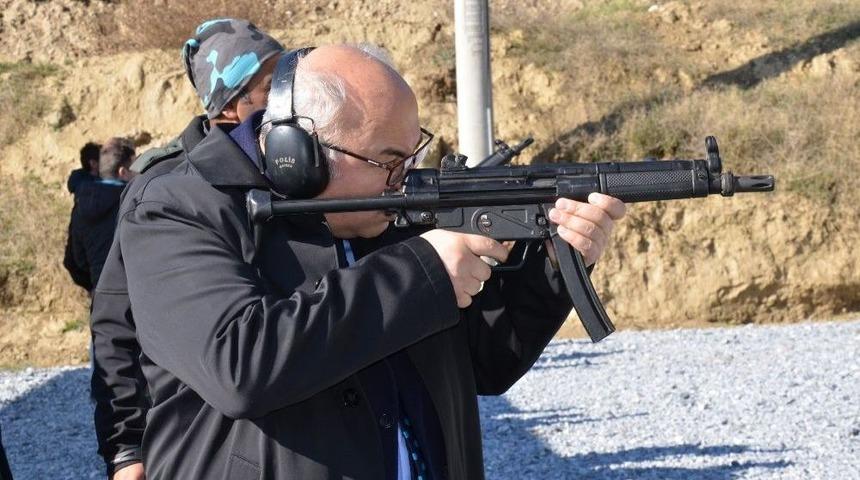 Yeni Poligonda İlk Atışı Vali K&ouml;şger Yaptı