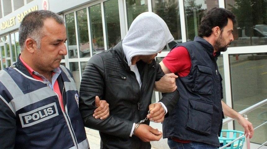 İki &Uuml;niversiteli Kızı Ka&ccedil;ırmaya &Ccedil;alışanlara 20&rsquo;şer Yıl Hapis