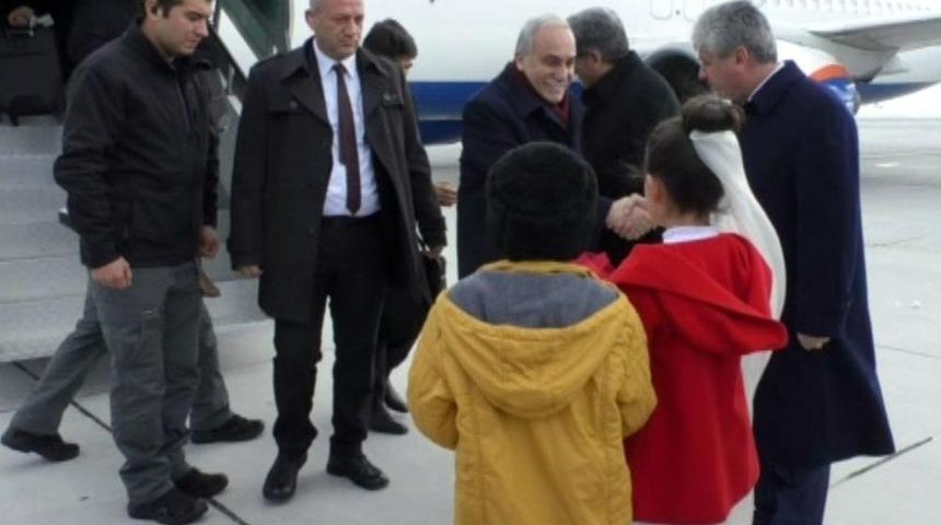 Bakan Fakıbaba Kars&rsquo;a Geldi