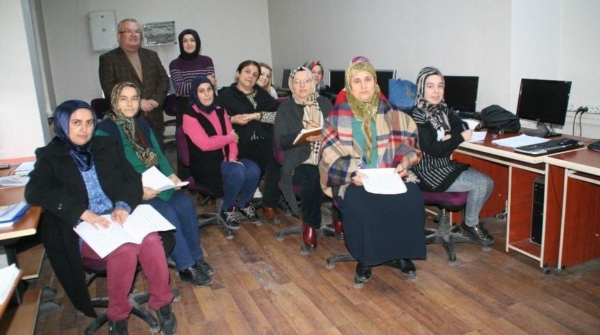 Devrek Hem&rsquo;deki Eğitim Kursları B&uuml;y&uuml;k İlgi G&ouml;r&uuml;yor