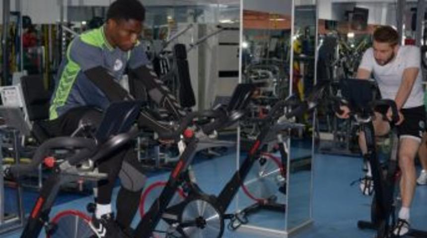 Atiker Konyaspor, Karabükspor Maçı Hazırlıklarına Ara Vermeden Başladı