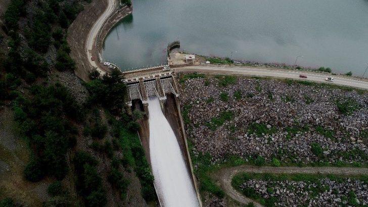 (özel Haber) Barajlar Taşma Noktasına Geldi Kapakları Açıldı G2