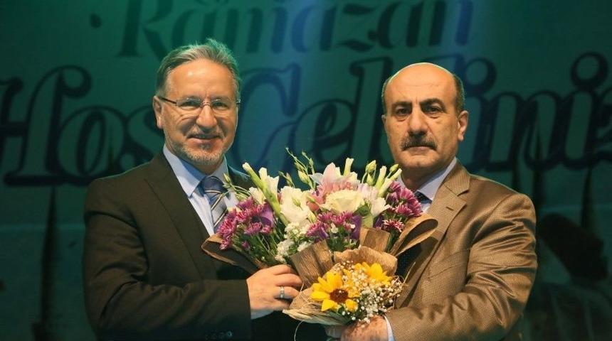 Mustafa Karataş K&uuml;&ccedil;&uuml;k&ccedil;ekmecelilerle Buluştu