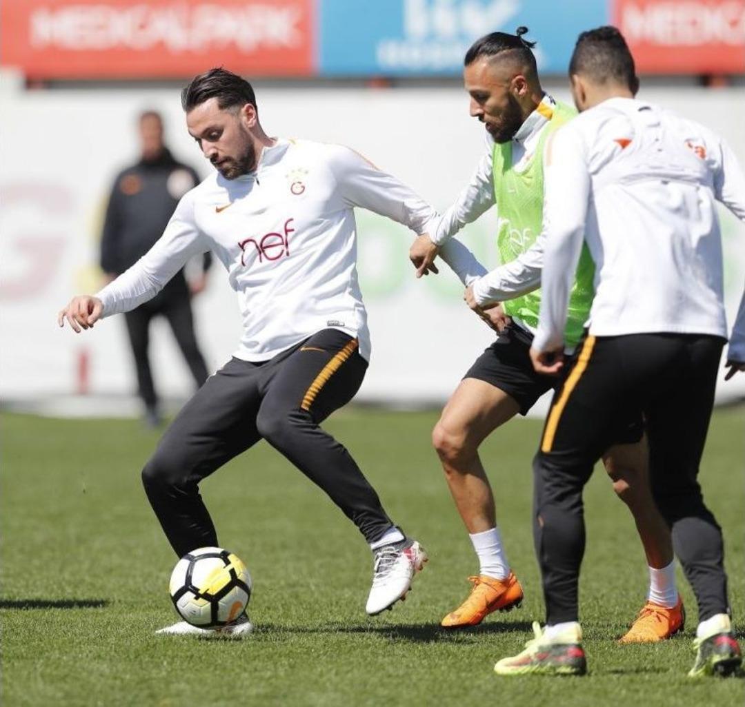 Galatasaray&rsquo;da Gen&ccedil;lerbirliği Ma&ccedil;ı Hazırlıkları S&uuml;rd&uuml;