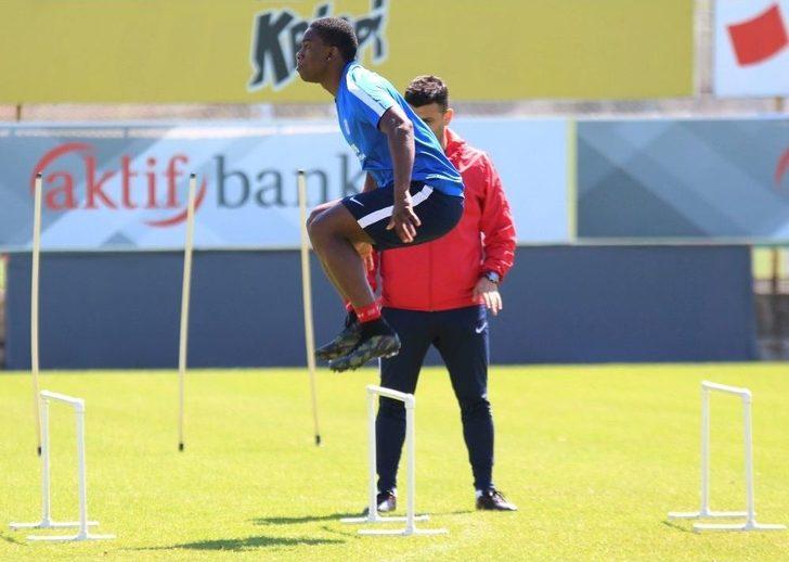 Trabzonspor, Kayserispor Maçı Hazırlıklarını Sürdürdü G5