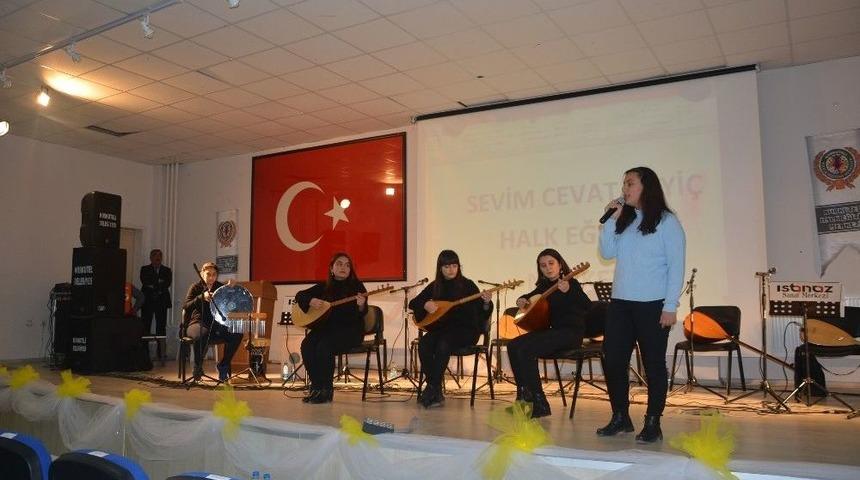 Halk Konseri Yoğun İlgi Gördü